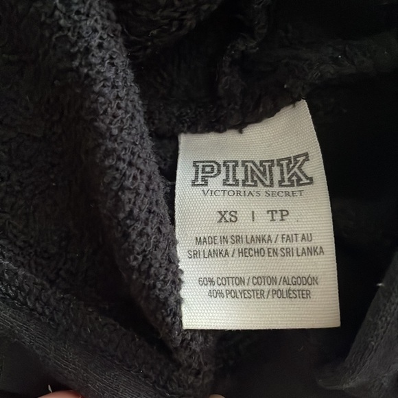 Black hoodie from PINK Victoria’s Secret - Picture 2 of 3